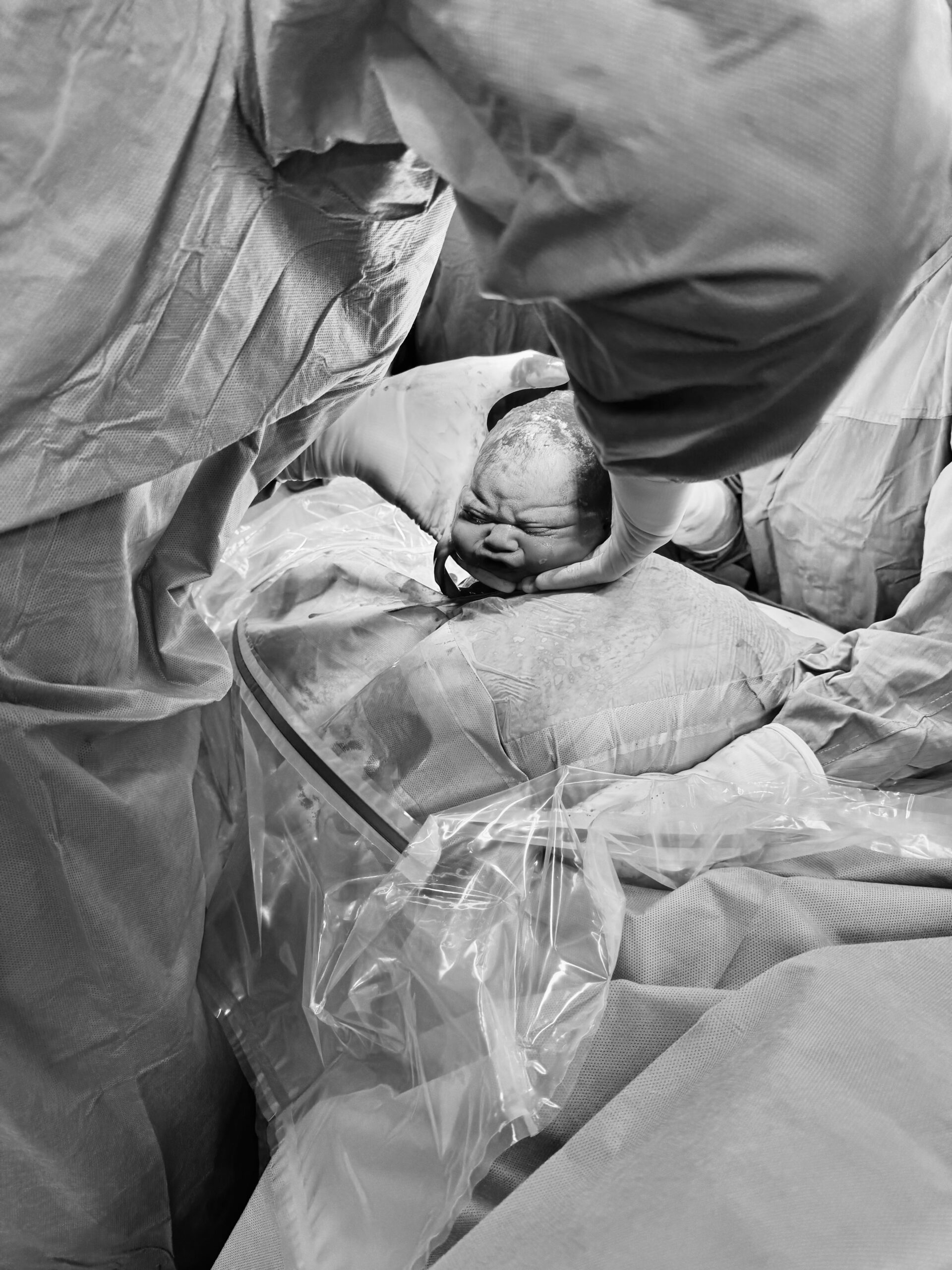 Położna w&nbsp;Lublinie udzielająca wsparcia i&nbsp;porad dotyczących pielęgnacji po&nbsp;cesarskim cięciu